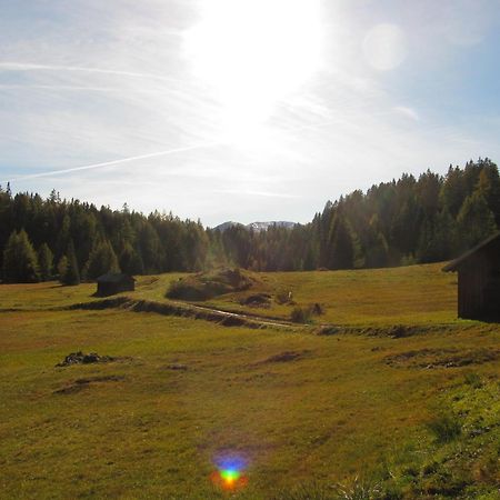 Pepis Ferienwohnungen Inklusive Sommercard Jerzens Exteriör bild